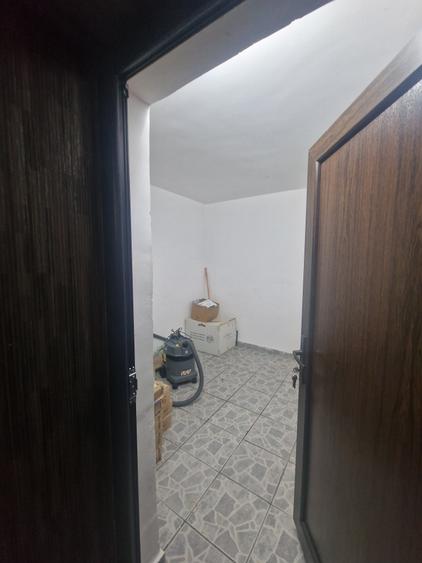 Spațiu comercial, de 250 mp, în Sud