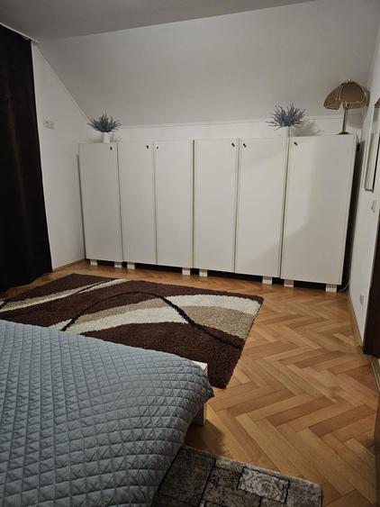Casă individuală cu 4 camere cu Canalizare în Ghiroda