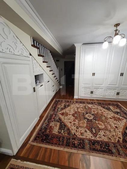 Apartament cu 3 camere decomandat, mobilat în Centru Civic