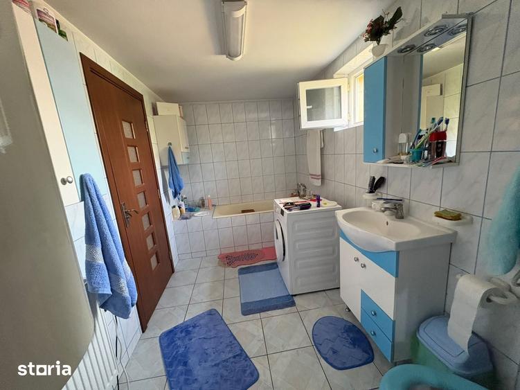 Casă cu 5 camere cu Teren 900 Mp în Ciorogârla