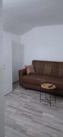 Apartament cu 3 camere decomandat în Dacia