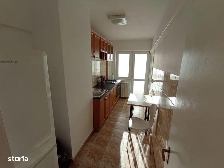 Apartament cu 2 camere decomandat în Titulescu