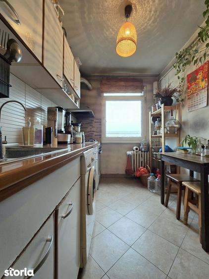 Apartament cu 3 camere în Dristor