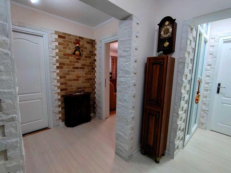 Apartament 3 camere,decomandat,etaj:2/4,central,Hipodrom - 11
