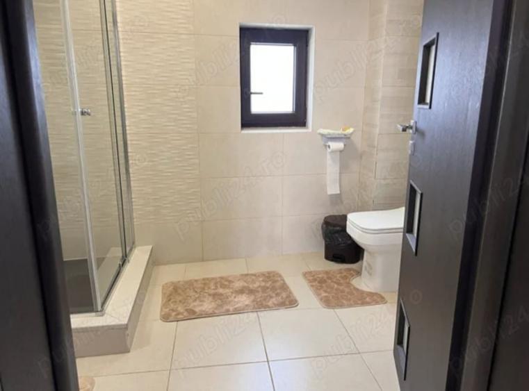 Casă cu 4 camere decomandat în Vidra