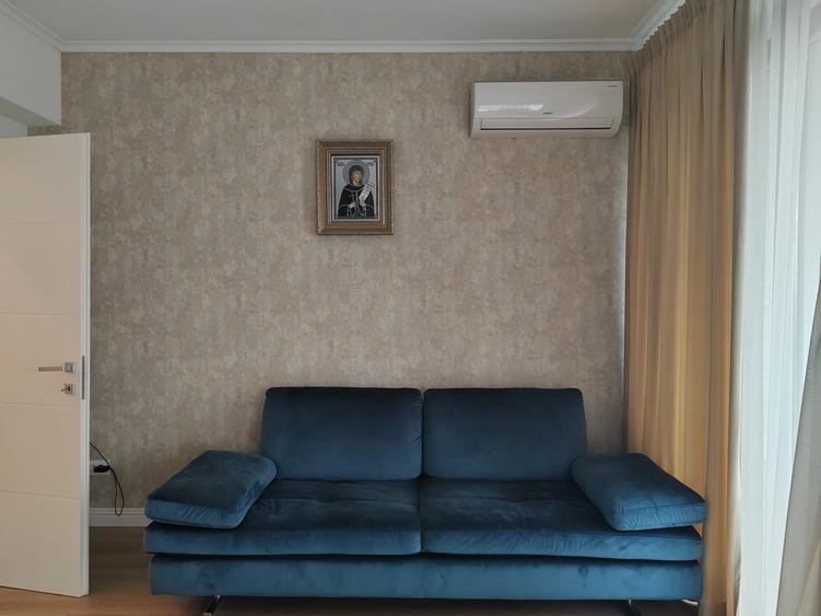Apartament cu 3 camere în Splaiul Unirii