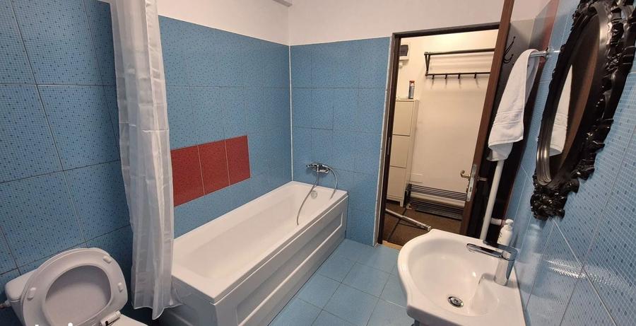 Apartament cu 3 camere semidecomandat, mobilat în Bucureștii Noi