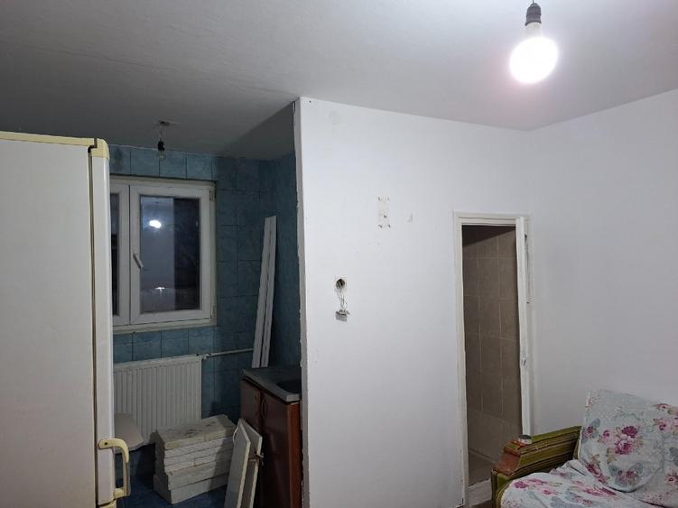 Garsonieră semidecomandată în Bucureștii Noi