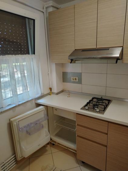 Apartament cu 2 camere nedecomandat în Intim