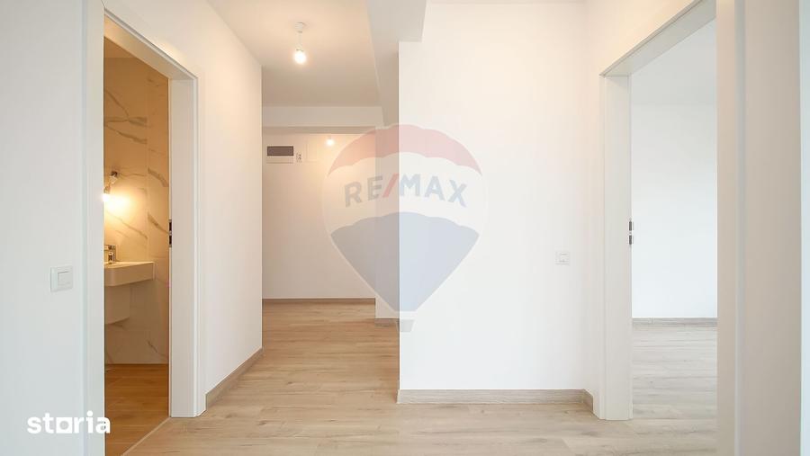 Apartament cu 3 camere în Tractorul