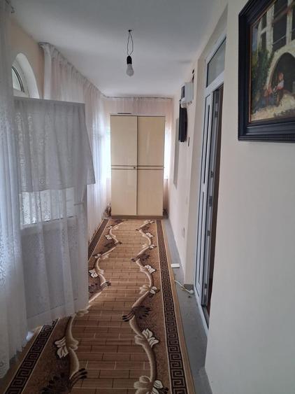 Casă cu 3 camere în Botoșești-Paia