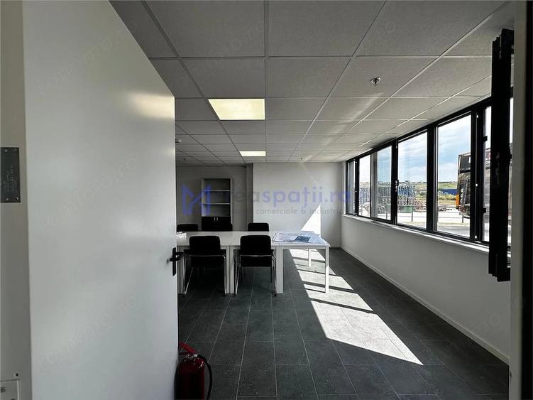 Spațiu comercial, de 2,742 mp, în Brătuleni