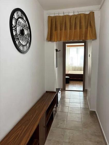 Apartament cu 2 camere semidecomandat, mobilat în Drumul Taberei