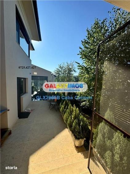 Casă cu 4 camere cu Teren 1050 Mp în Ostratu