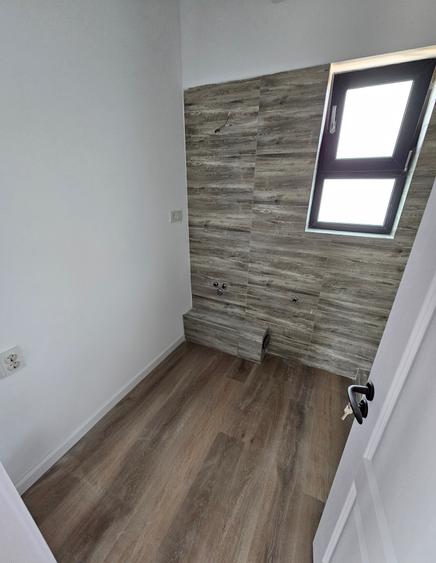 Apartament cu 2 camere decomandat în Haliu