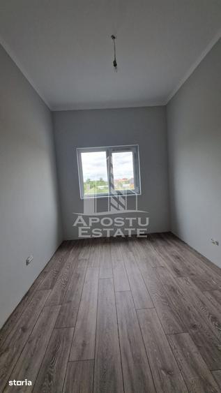 Casă cu 4 camere cu Teren 274 Mp în Remetea Mare
