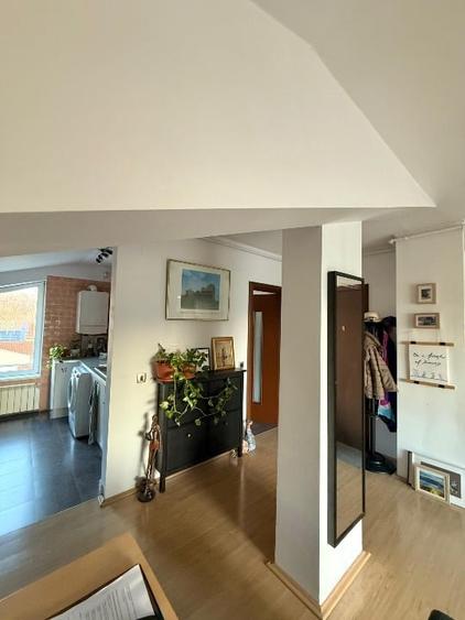 Apartament cu 2 camere decomandat în Băneasa