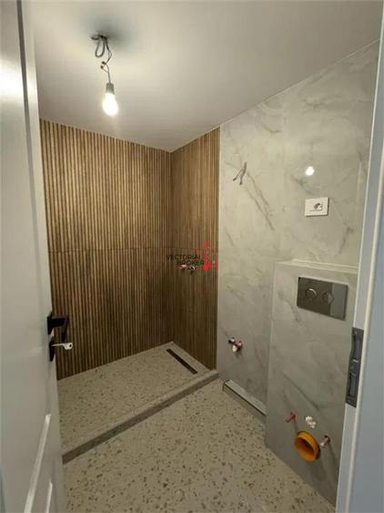 Apartament cu 2 camere decomandat în Tei
