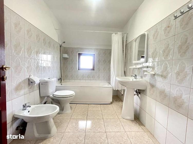 Casă cu 4 camere în Racova