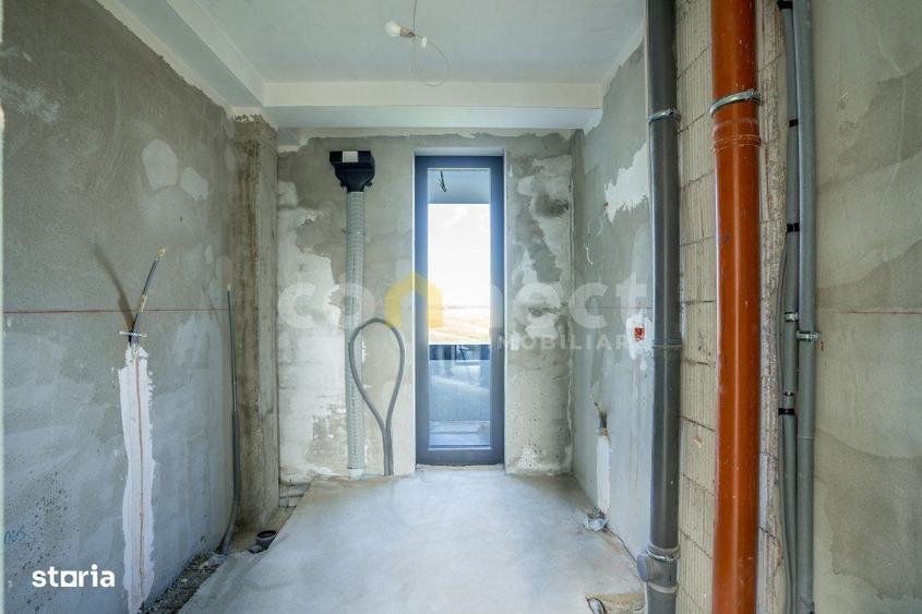 Casă cu 5 camere decomandat cu Teren 1900 Mp în Borhanci