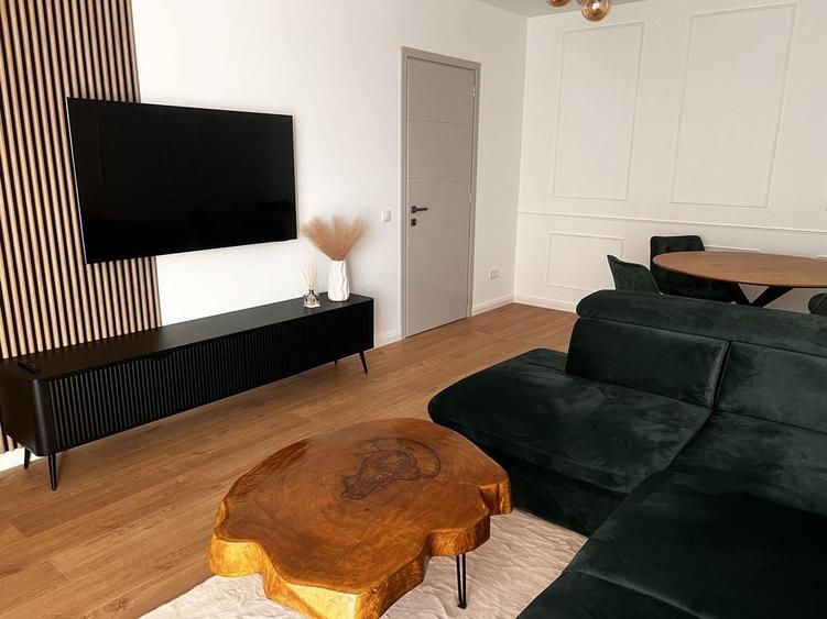 Apartament cu 2 camere decomandat în Central