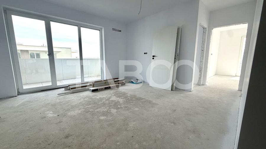 Apartament cu 3 camere semidecomandat în Iris