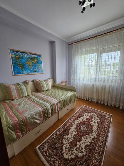Apartament cu 3 camere în Ultracentral