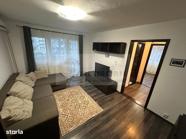 Apartament cu 2 camere semidecomandat în Podu Roș