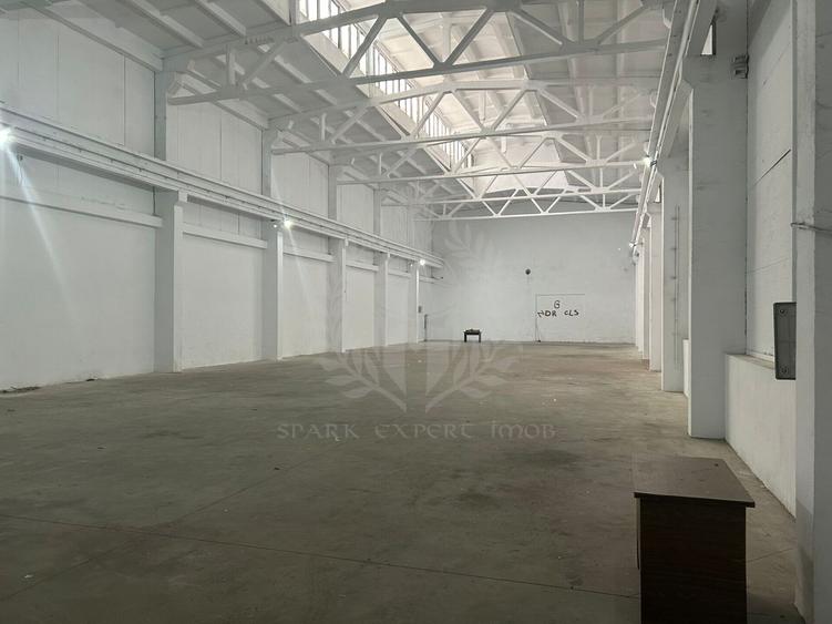 Spațiu industrial, de 1,100 mp, în Mihai Bravu