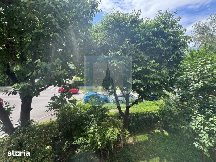 Apartament cu 2 camere decomandat în Tractorul — fotografia 1