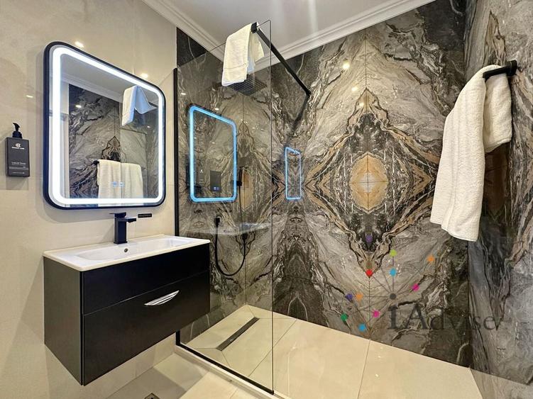 Apartament cu 3 camere decomandat, mobilat în Central
