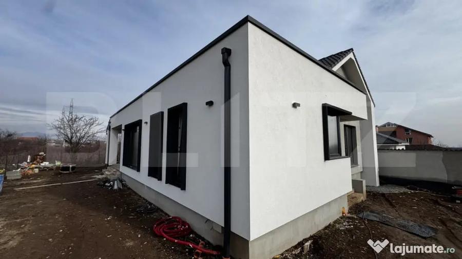 Casă cu 4 camere cu Teren 375 Mp în Cetate