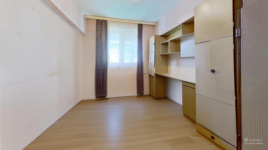 Apartament cu 3 camere decomandat în Pantelimon