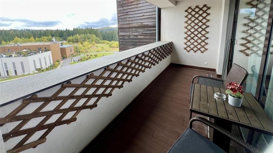 Apartament cu 2 camere decomandat, mobilat în Poiana Brașov
