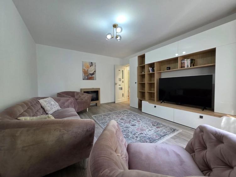 Apartament cu 2 camere decomandat în Central