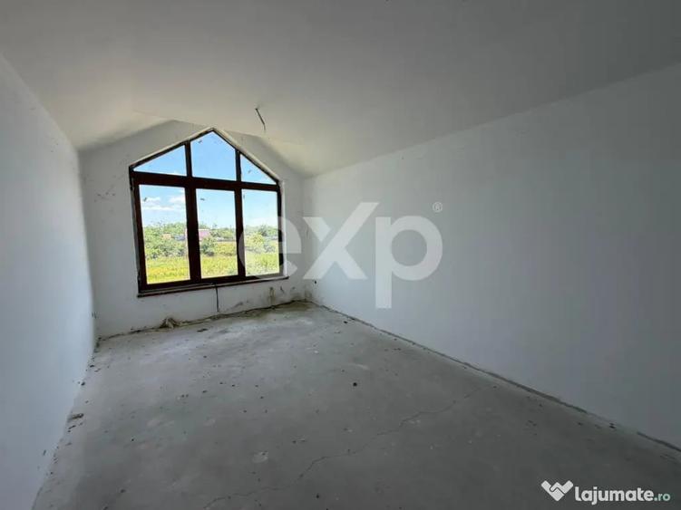 Casă cu 7 camere cu Teren 1000 Mp în Butimanu
