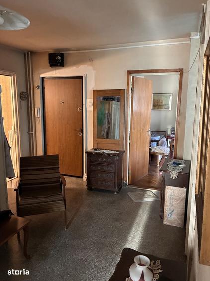 Apartament cu 2 camere decomandat în Plopilor