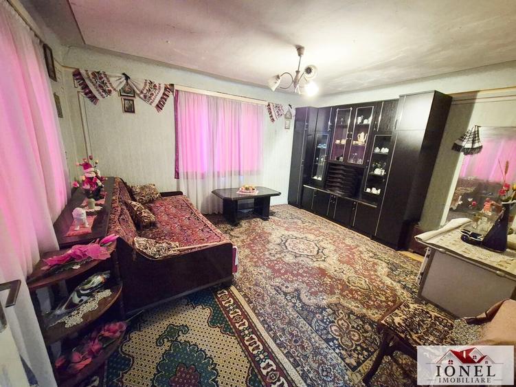Casă individuală cu 3 camere cu Teren 1100 Mp în Henig