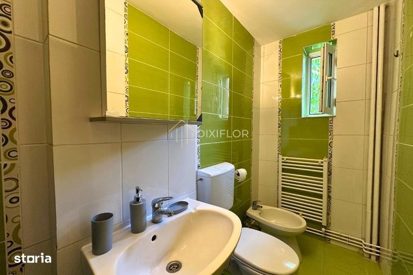 Apartament cu 2 camere decomandat în 22 Decembrie 1989