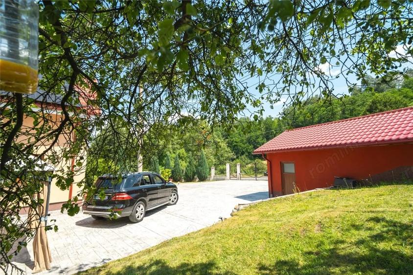 Casă cu Teren 1500 Mp în Vulcan