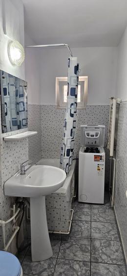 Apartament cu 2 camere decomandat în Terezian