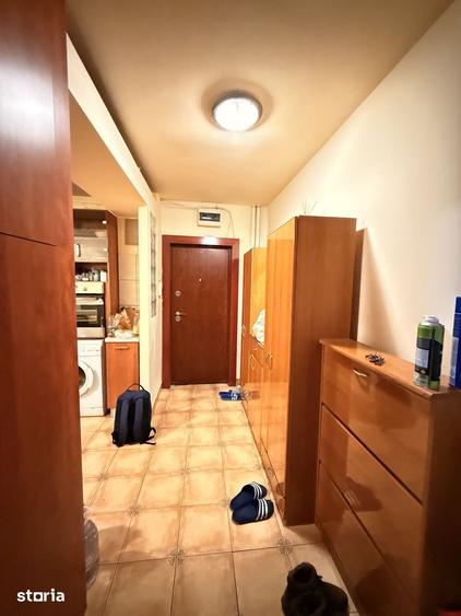 Apartament cu 3 camere semidecomandat în Olimpia-Stadion