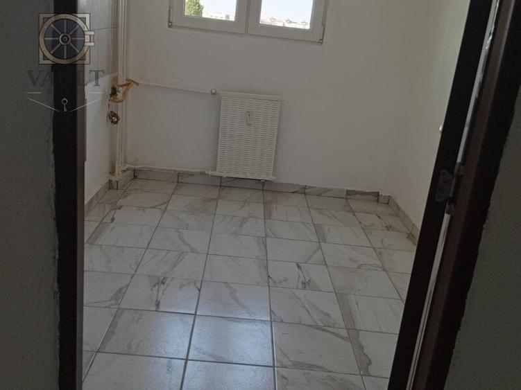 Apartament cu 2 camere semidecomandat, mobilat în Colentina