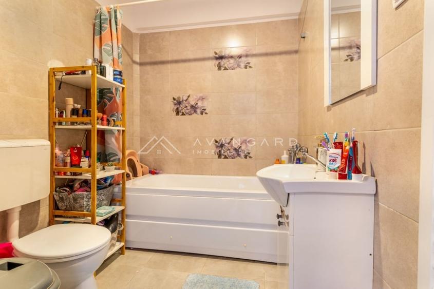Apartament cu 2 camere semidecomandat, mobilat în Florești