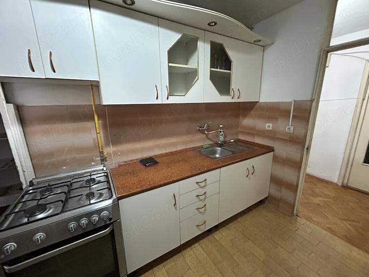 Apartament cu 3 camere decomandat în Micălaca