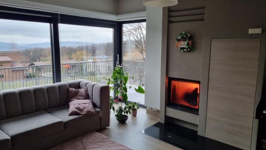 Duplex cu 4 camere cu Canalizare în Făget