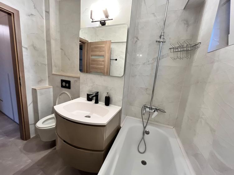Apartament cu 2 camere decomandat în Semicentral