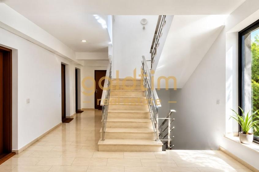 Apartament cu 3 camere semidecomandat, mobilat în Băneasa