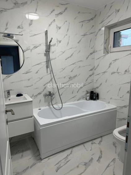 Apartament 3 camere bloc nou et 8