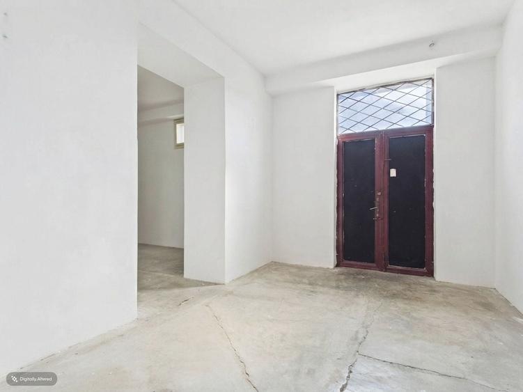 Spațiu comercial, de 265 mp, în Rogerius